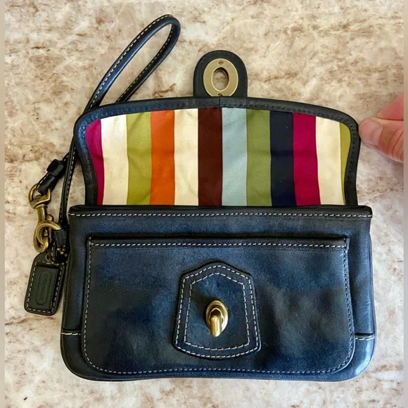 🟣 COACH LEGACY 65TH ANNIV WRISTLET - BLACK LEATHER 🟣 - Picture 3 of 4